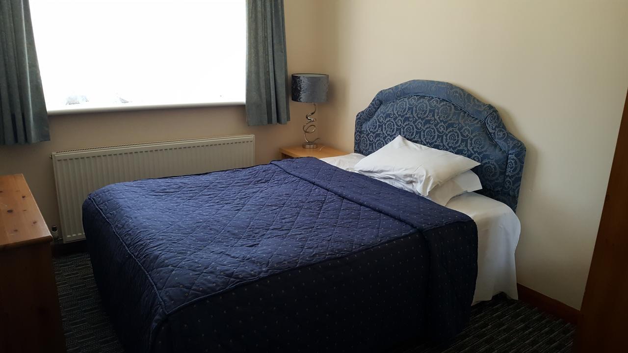 Airport Guest House Slough Eksteriør bilde